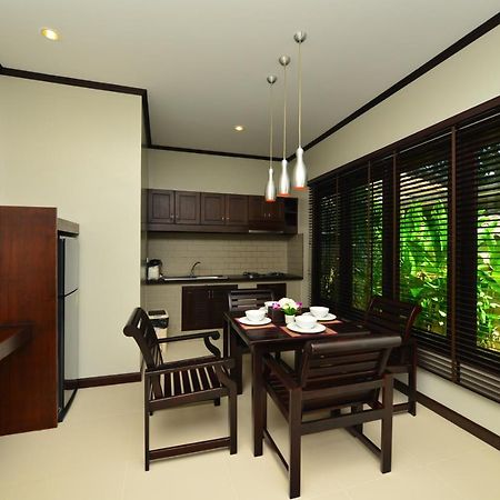 Naiharn Garden Villa Phuket Bagian luar foto