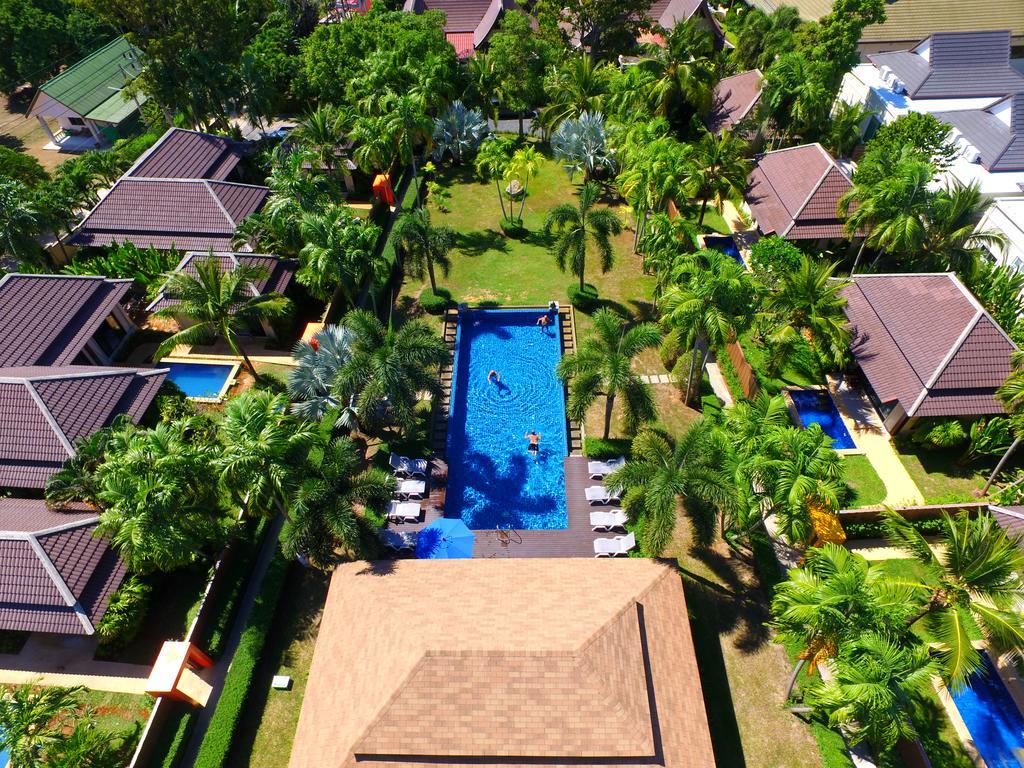 Naiharn Garden Villa Phuket Bagian luar foto