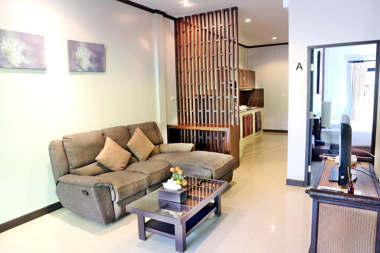 Naiharn Garden Villa Phuket Bagian luar foto