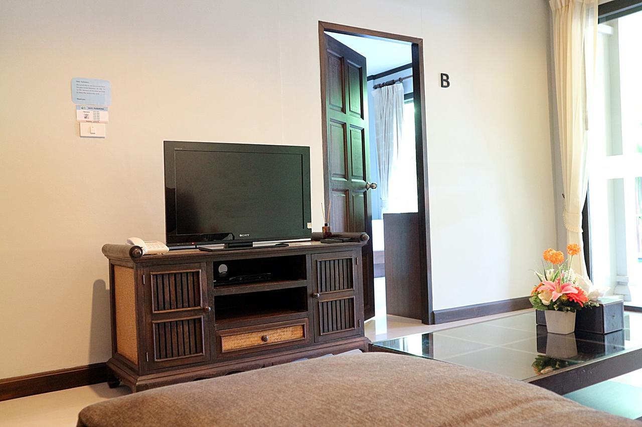Naiharn Garden Villa Phuket Bagian luar foto