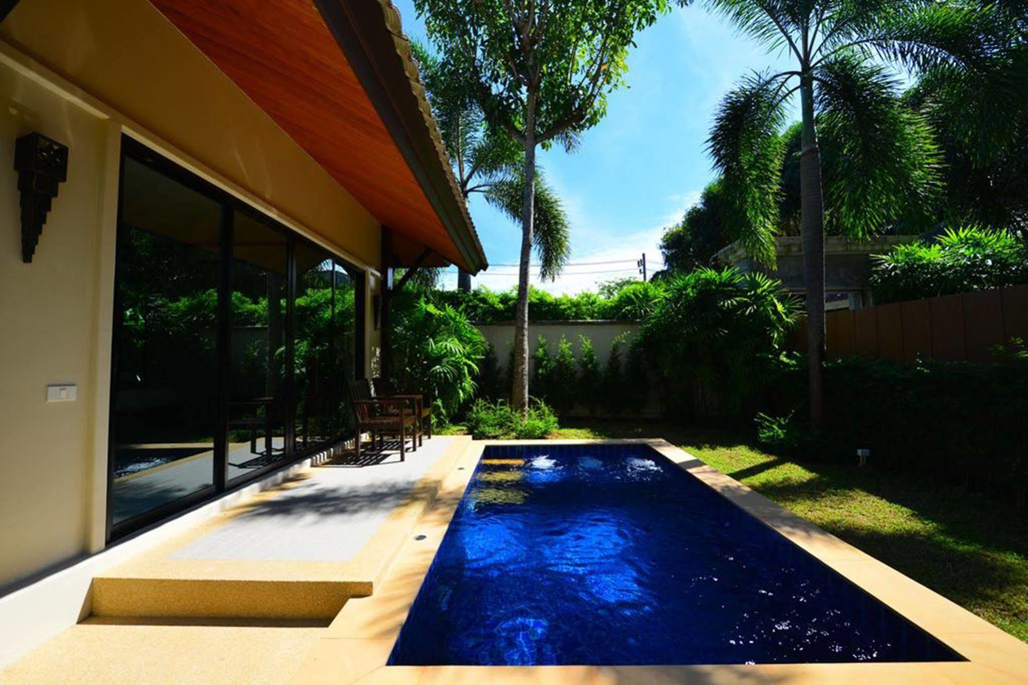 Naiharn Garden Villa Phuket Bagian luar foto